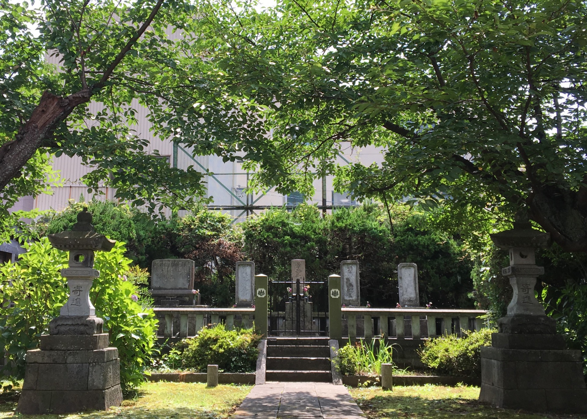 橋本左内のお墓